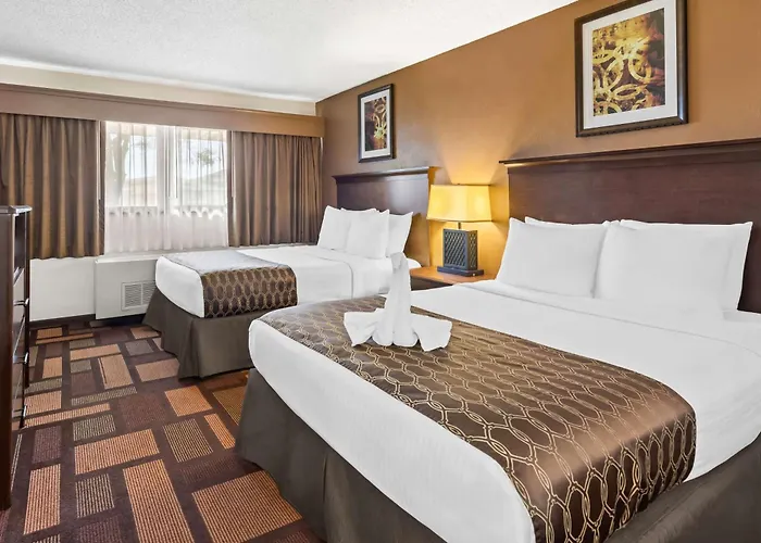 Hotel Western Tower West 3*